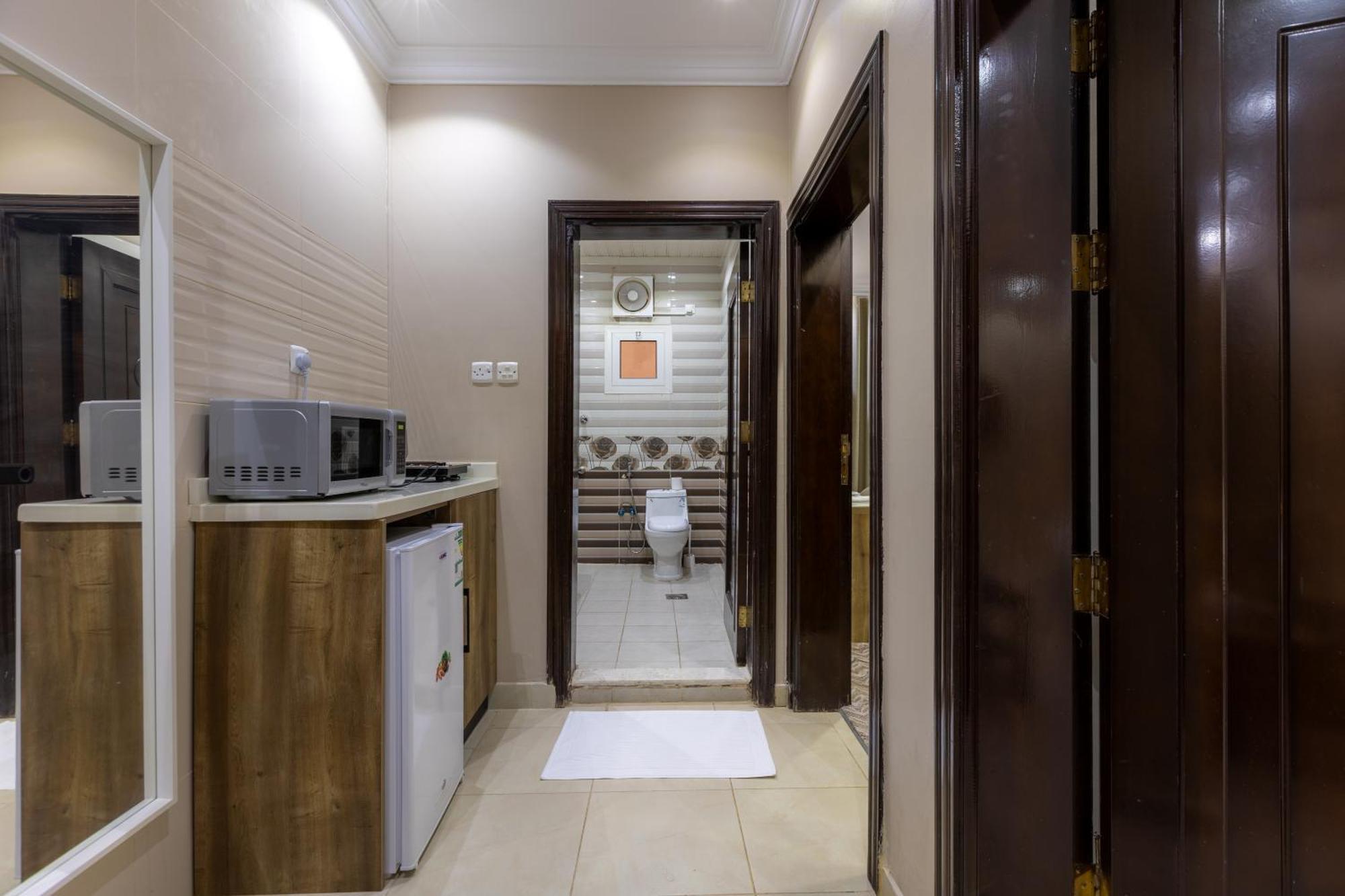 Al-Jamwaut A - Nozol Noor 5 Apartment Медина Екстериор снимка