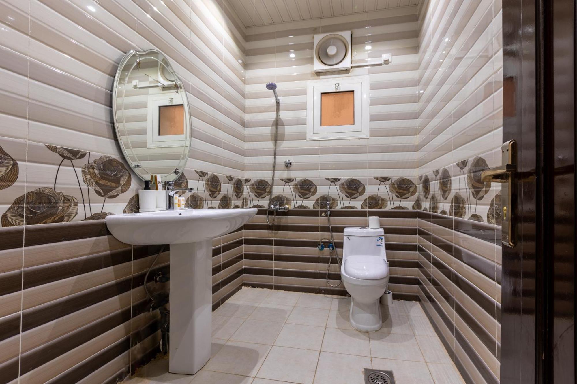 Al-Jamwaut A - Nozol Noor 5 Apartment Медина Екстериор снимка
