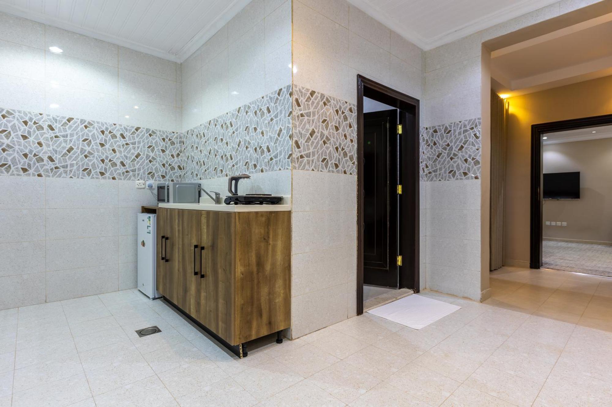 Al-Jamwaut A - Nozol Noor 5 Apartment Медина Екстериор снимка